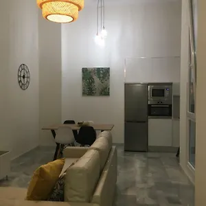 Nuevo En Casa Tipo Palacio Cadix